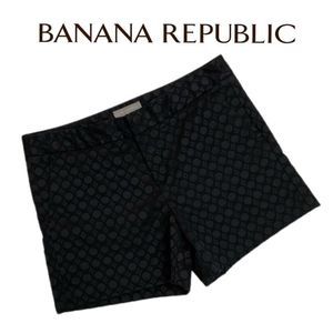 Banana Republic Hampton Fit Jacquard Black Circle Dress Shorts